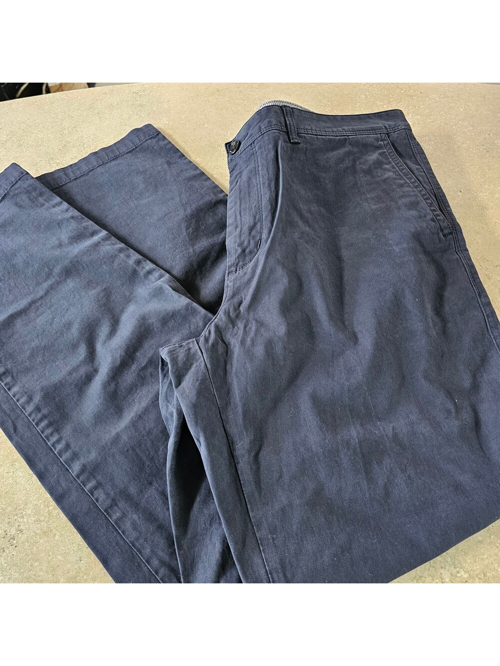 Hugo Boss Men's Dark Blue Regular Fit Trousers Size 38R New